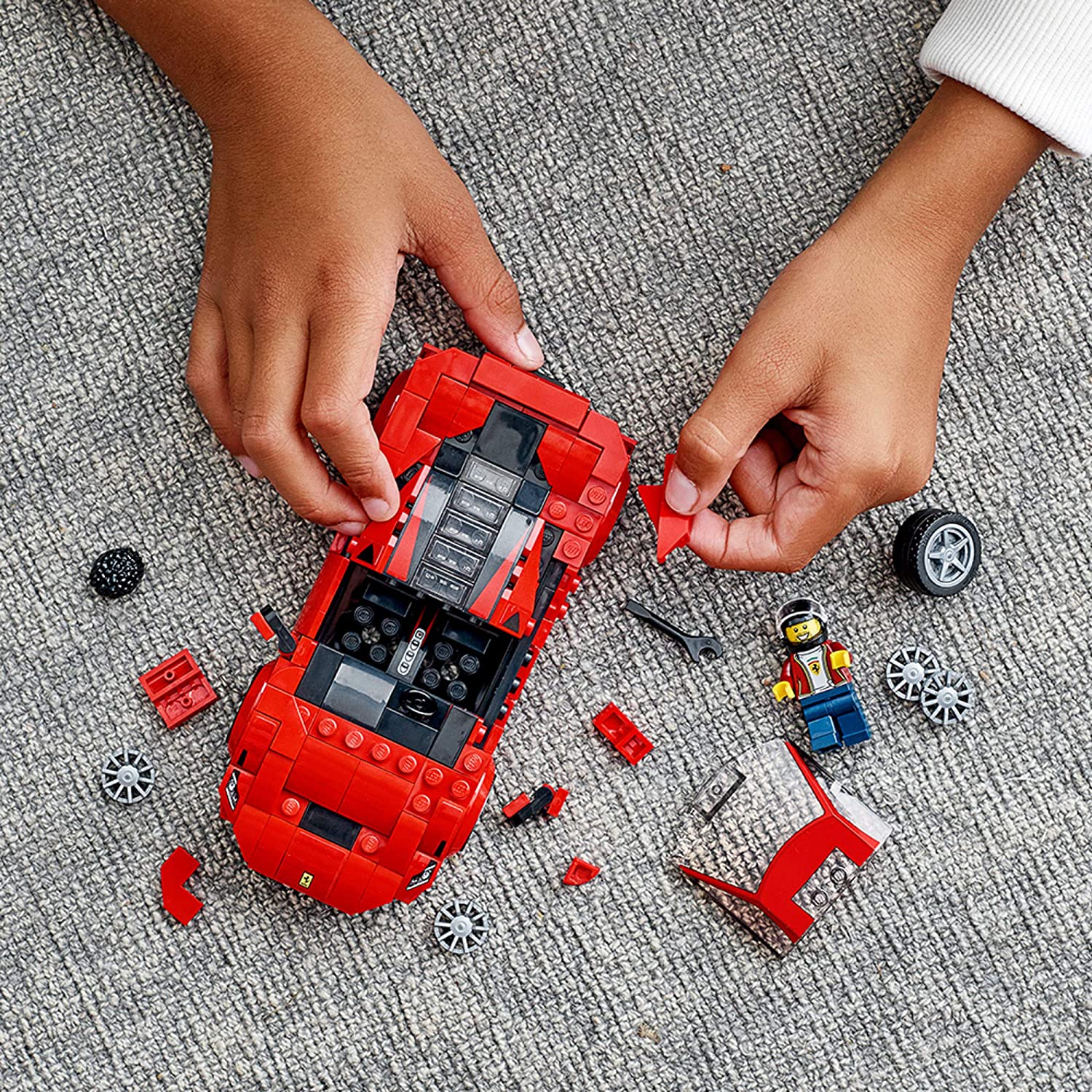 LEGO Speed Champions 76895 Ferrari F8 LEGO Speed Champions 76895 Ferrari F8