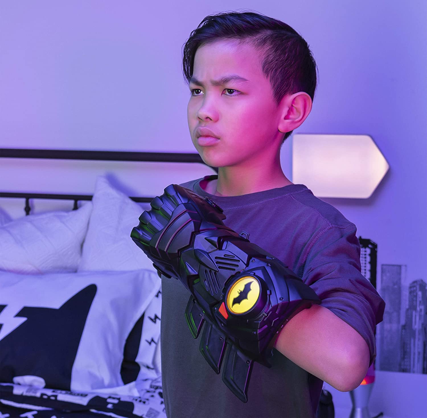BATMAN Interactive Gauntlet BATMAN Interactive Gauntlet