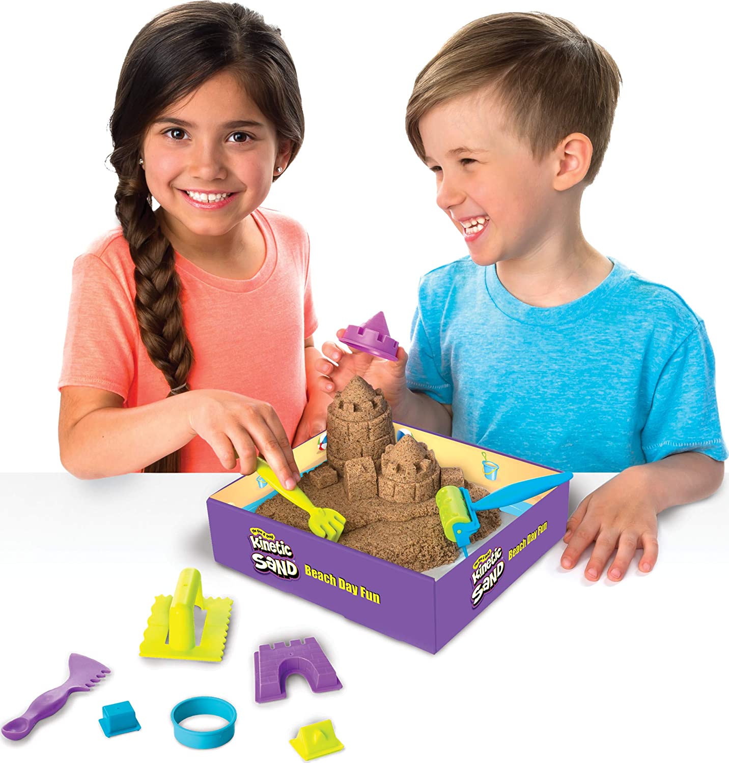 Kinetic Sand Beach Day Fun Playset with Castle Molds Kinetic Sand Beach Day Fun Playset with Castle Molds