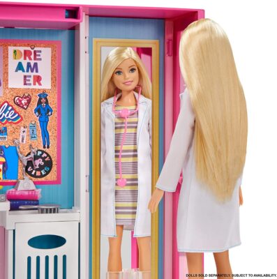 Barbie Dream Closet with 30+ Pieces