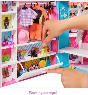 Barbie Dream Closet with 30+ Pieces