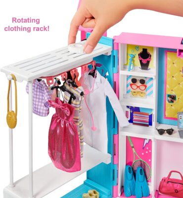 Barbie Dream Closet with 30+ Pieces