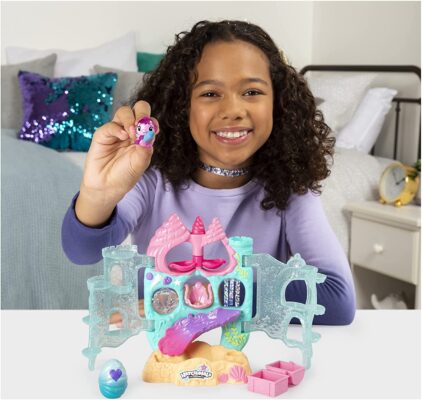 Hatchimals CollEGGtibles Coral Castle Fold Open Playset