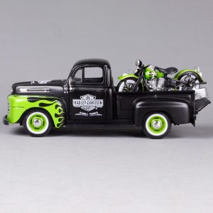Maisto 1948 Ford F-1 Pickup and Harley Davidson 1948 FL Panhead Diecast Vehicles