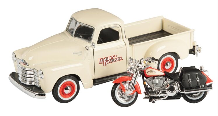 Maisto Harley-Davidson Custom 2013 FLHRC Road King Classic