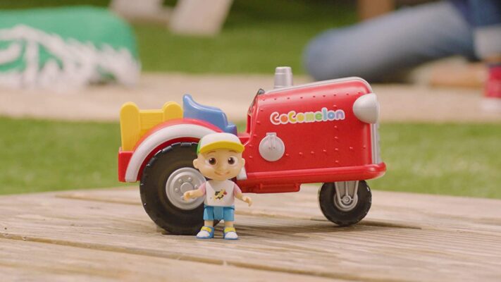 CoComelon Official Musical Tractor