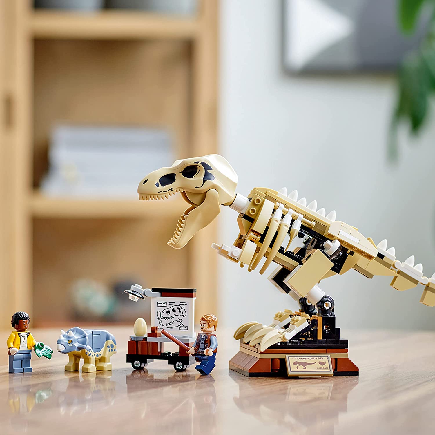 LEGO Jurassic World TRex Dinosaur Fossil Exhibition 76940 LEGO Jurassic World TRex Dinosaur Fossil Exhibition 76940