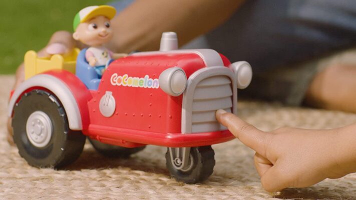 CoComelon Official Musical Tractor