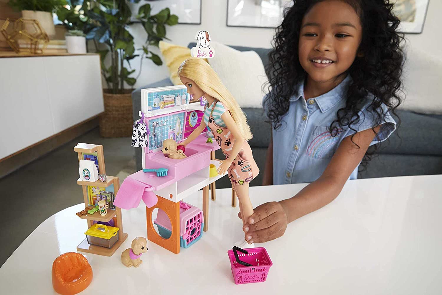 Barbie Doll (11.5-in Blonde) and Pet Boutique Playset Barbie Doll (11.5-in Blonde) and Pet Boutique Playset