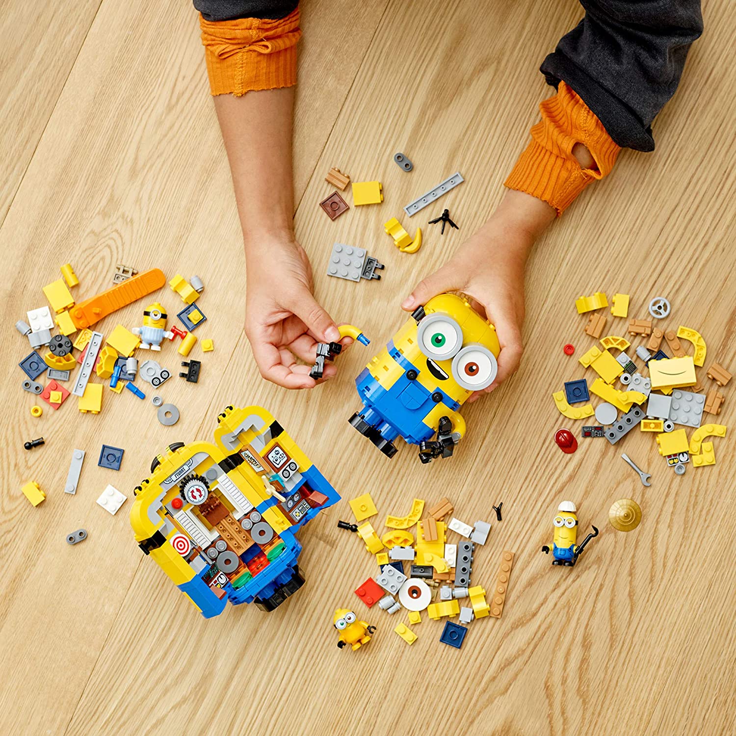 LEGO Minions Brick Built Minions and Their Lair (75551) LEGO Minions Brick Built Minions and Their Lair (75551)