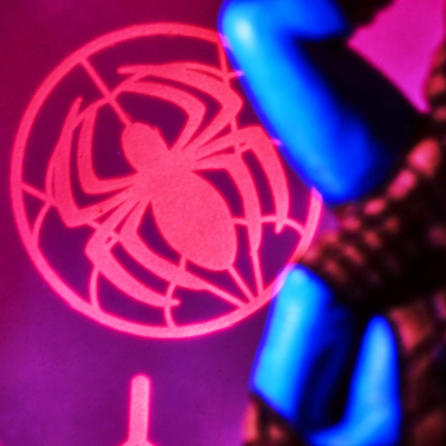 WOW! PODS Avengers Spider-Man Light-Up Bobble-Head Figure WOW! PODS Avengers Spider-Man Light-Up Bobble-Head Figure