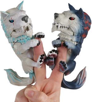 Untamed Dire Wolf by Fingerlings – Midnight