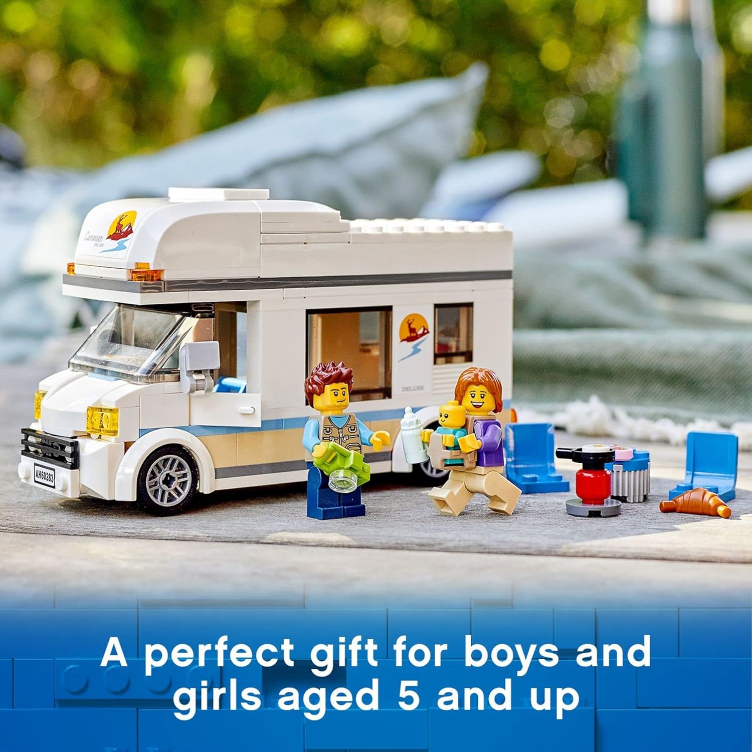 LEGO City Great Vehicles Holiday Camper Van 60283 LEGO City Great Vehicles Holiday Camper Van 60283