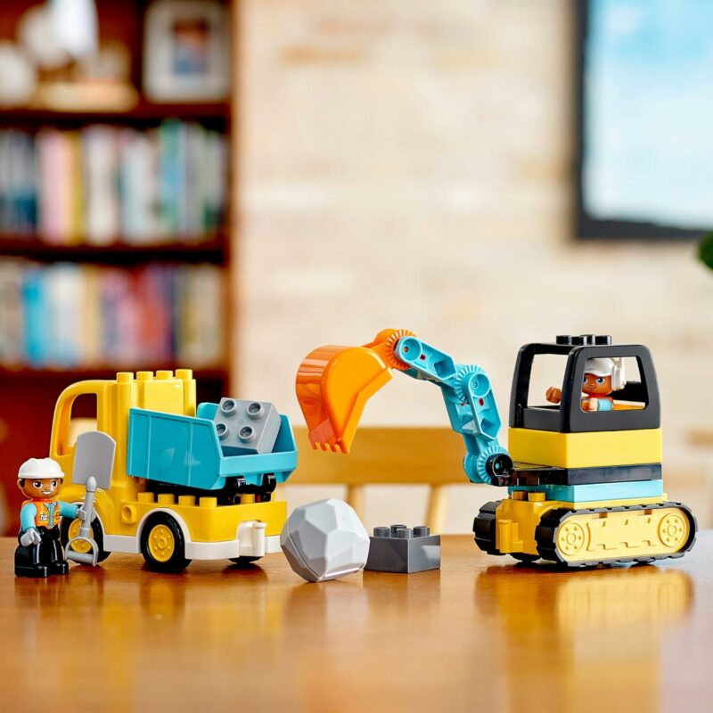 LEGO DUPLO Town Truck & Tracked Excavator Construction Vehicle 10931