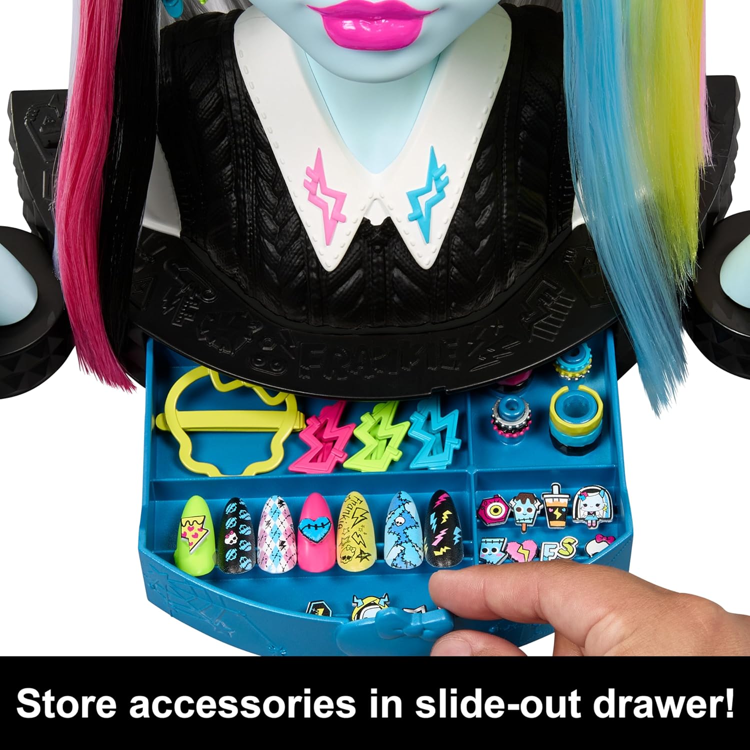 Monster High Frankie Stein Doll Head for Hairstyling Monster High Frankie Stein Doll Head for Hairstyling