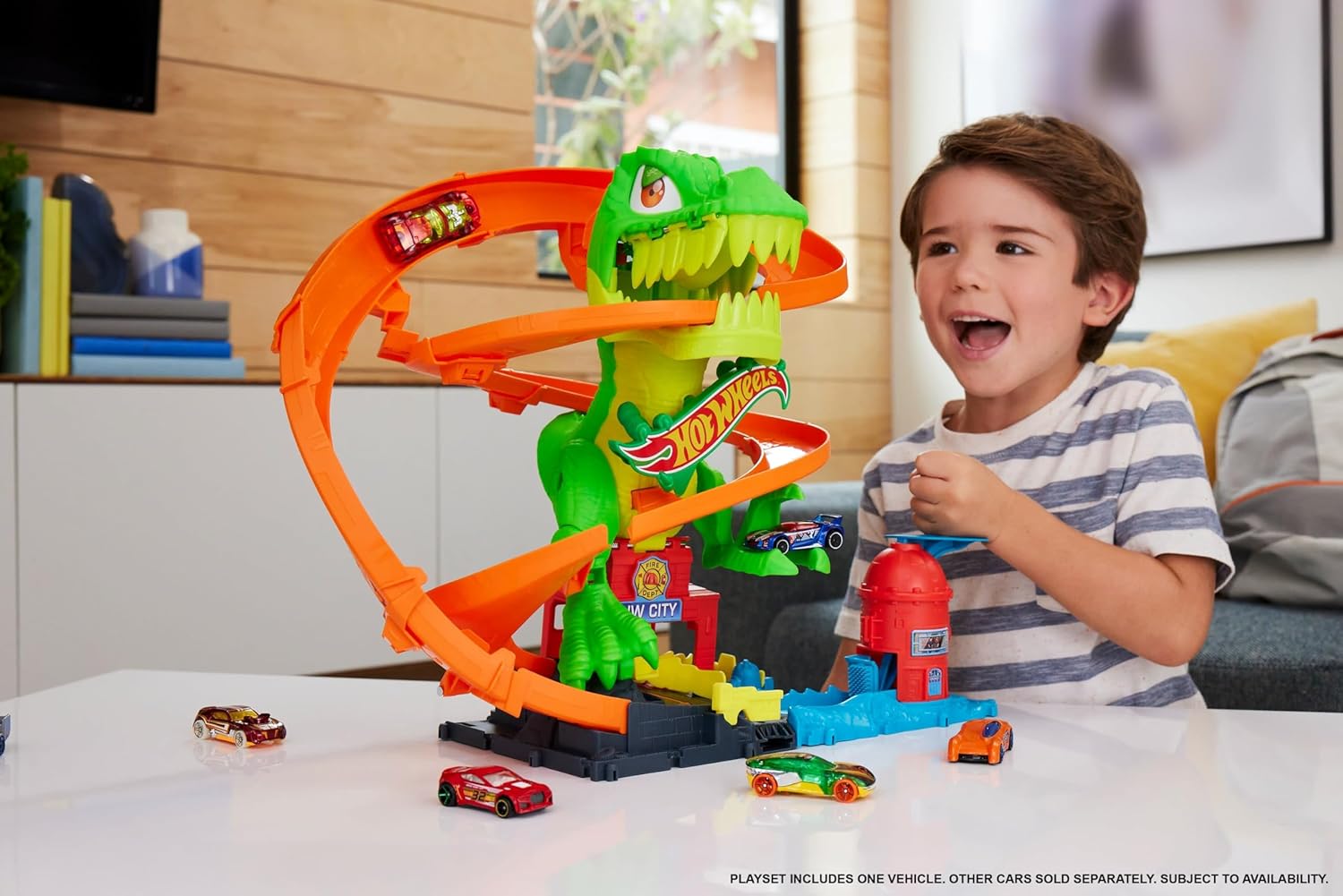 Hot Wheels City T-Rex Blaze Battle Playset Hot Wheels City T-Rex Blaze Battle Playset