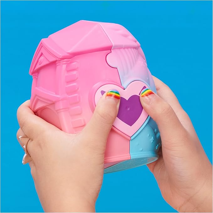 Hatchimals Family Pack Home Playset with 3 Characters and 3 Babies Hatchimals Family Pack Home Playset with 3 Characters and 3 Babies