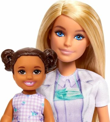 Barbie Dentist with Blonde Fashion Doll Furniture & Accessories