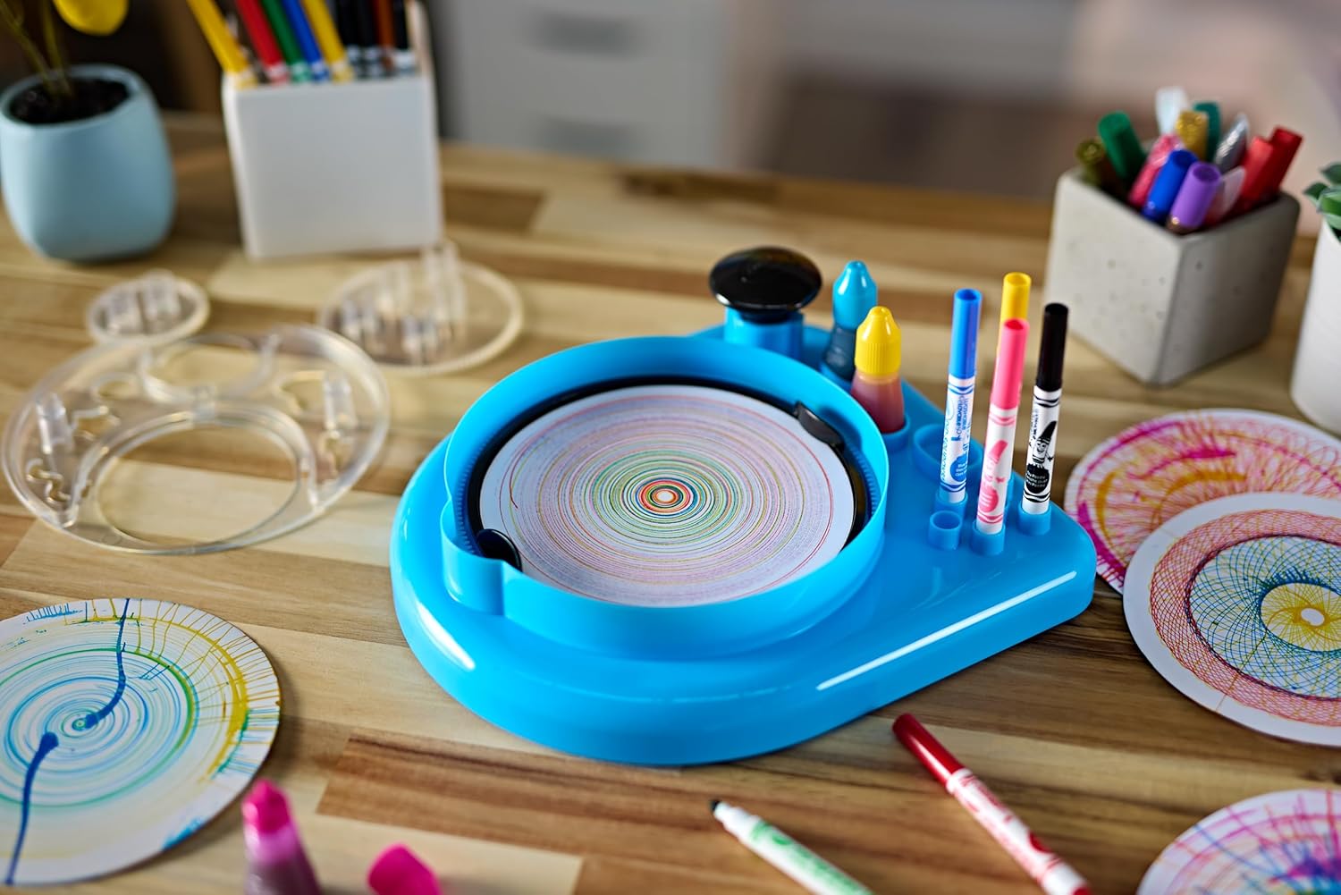 Crayola Spin & Spiral Art Station Crayola Spin & Spiral Art Station