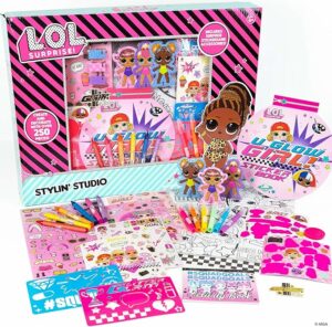 L.O.L. Surprise! Stylin' Studio