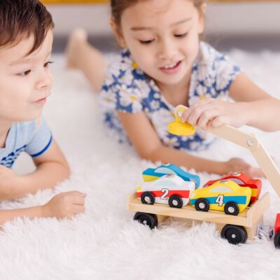Melissa & Doug Magnetic Car Loader Wooden Toy Set