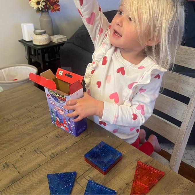 CreateOn Crayola Red White & Blue Magnetic Tiles 14pc Building Set for Kids CreateOn Crayola Red White & Blue Magnetic Tiles 14pc Building Set for Kids