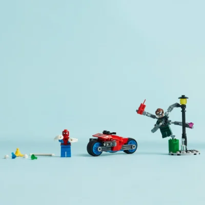 LEGO Marvel Motorcycle Chase Spider Man vs Doc Ock Buildable Toy