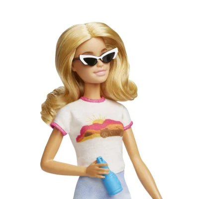 Barbie Doll and Accessories 'Malibu' Travel Set