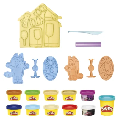 Play-Doh Bluey Make 'n Mash Costumes Playset with 11 Cans