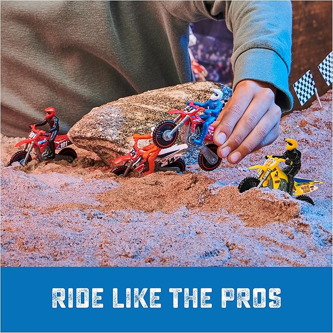 Authentic 5 Pack Scale Die Cast Motorcycles with Rider Figure 5 Authentic 5 Pack of 1:24 Scale Die-Cast Motorcycles with Rider Figure