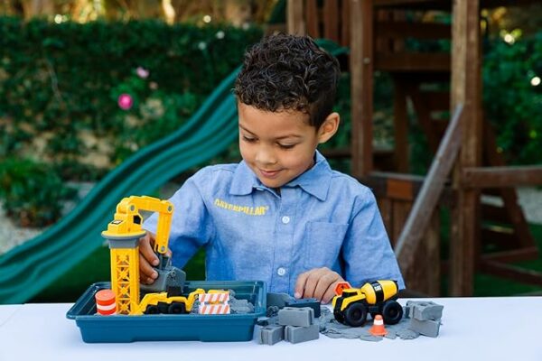 CAT Dig N Build Concrete Playset
