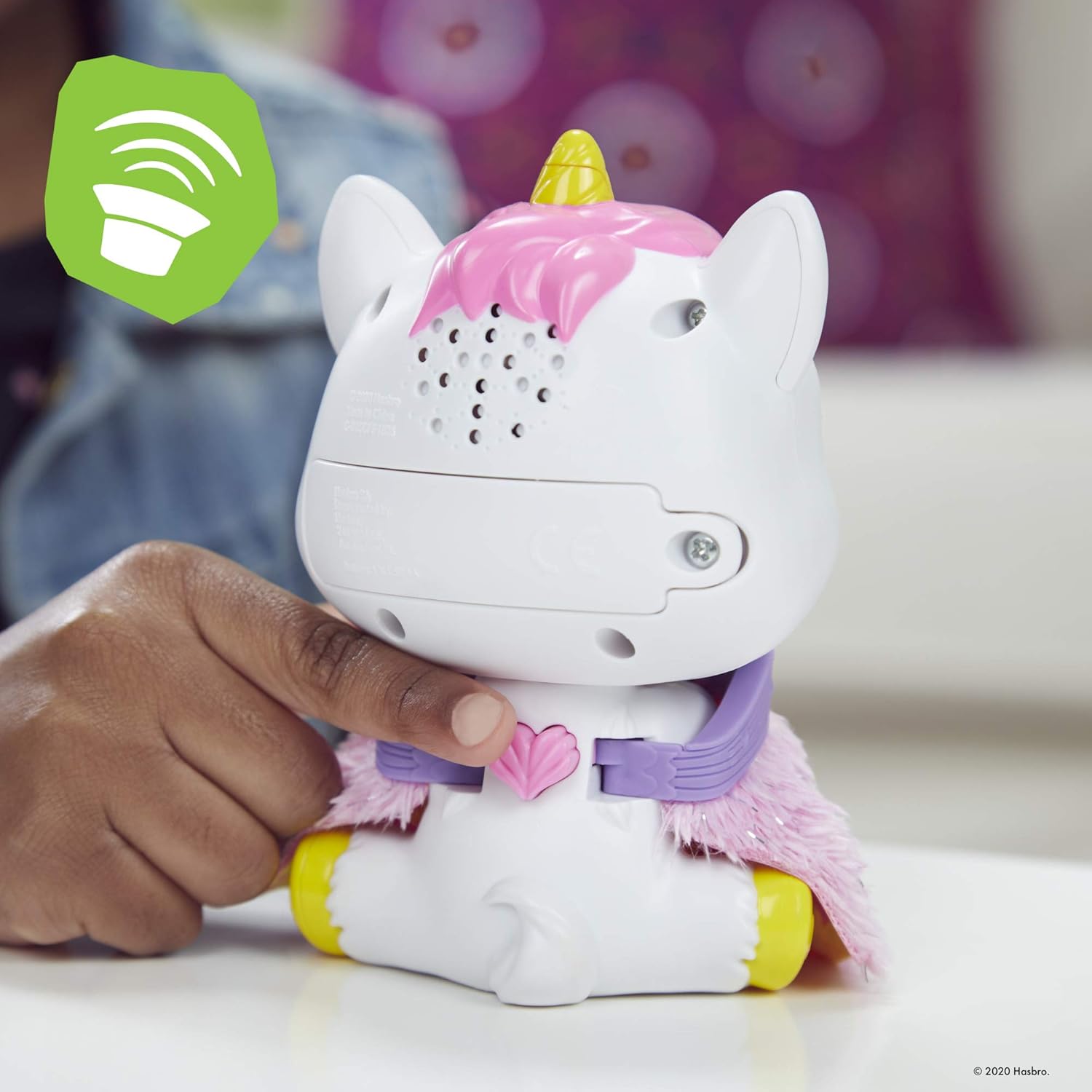 FurReal Airina The Unicorn Color Change Interactive Feeding Toy FurReal Airina The Unicorn Color Change Interactive Feeding Toy