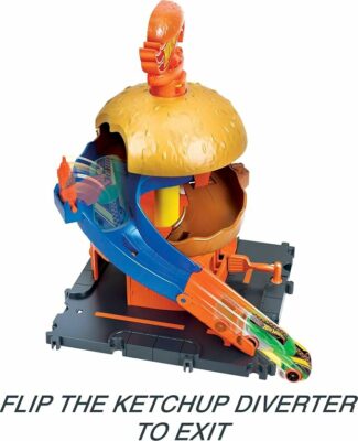 Hot Wheels City Burger Drive-Thru Playset with 1 Vehicle