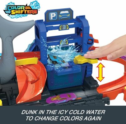 Hot Wheels City Track Set Ultra Shark Car Wash with Color Reveal Toy