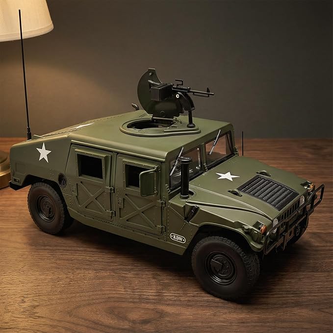 Military Vehicle Collectible Die-Cast Alloy Car Model Military Vehicle Collectible Die-Cast Alloy Car Model
