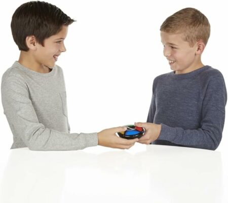Hasbro Gaming Simon Micro Series Electronic Game