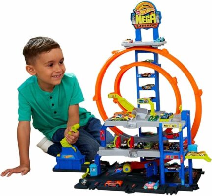 Hot Wheels Toy Car Track Set with Die-Cast Car & Helicopter