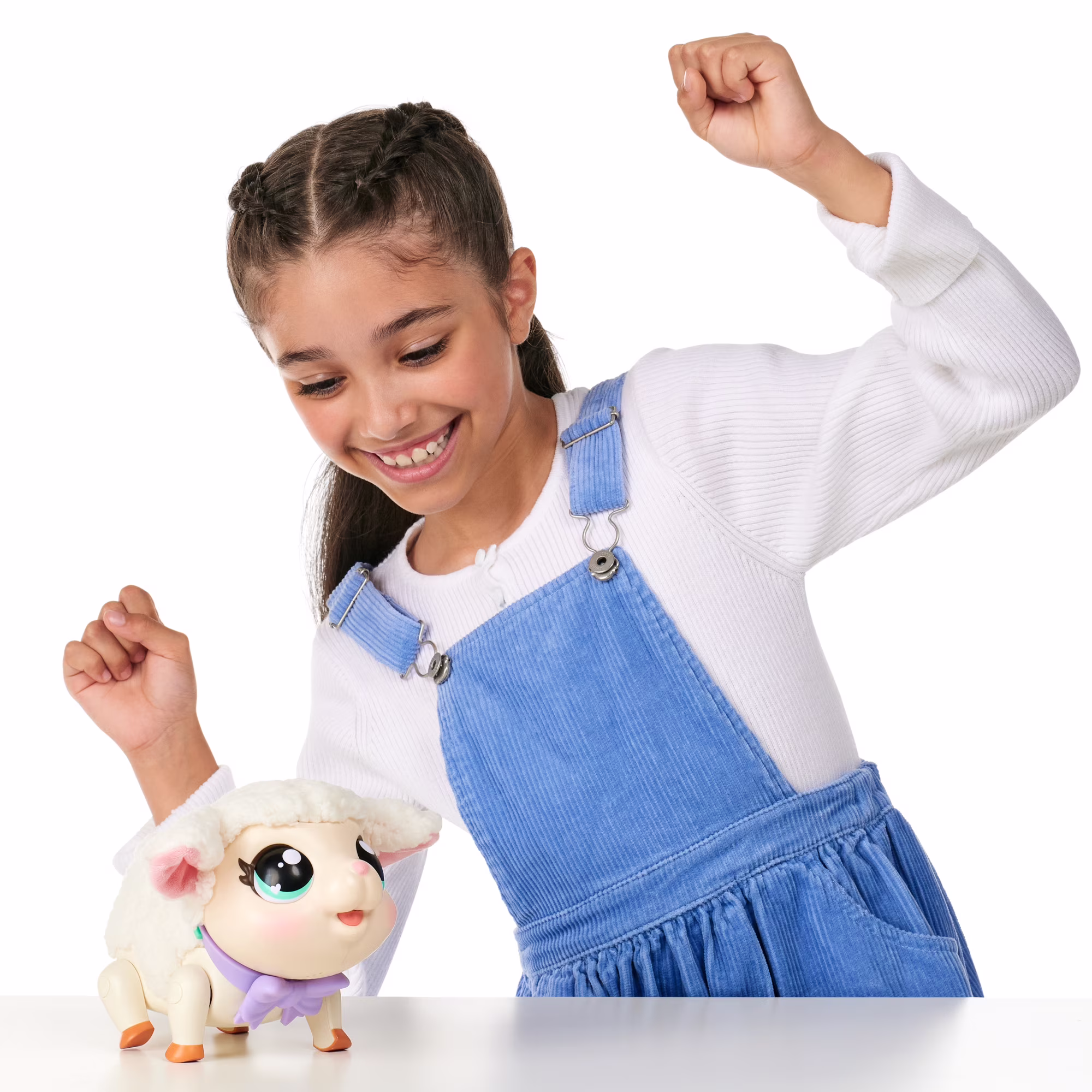 Little Live Pets My Pet Lamb Soft and Wooly Interactive Toy Little Live Pets My Pet Lamb Soft and Wooly Interactive Toy