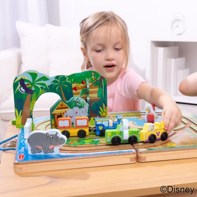 Melissa & Doug Disney Take Along Safari Adventure Wooden Play Set
