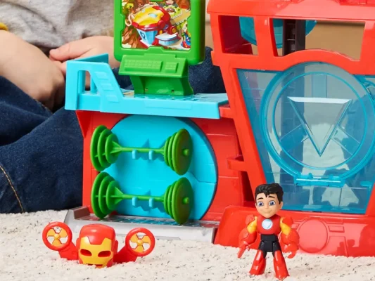 Marvel Iron Man and His Awesome Friends Iron Quarters Boys Electronic Playset