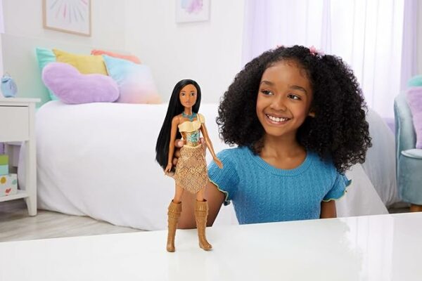 Mattel Disney Princess Pocahontas Doll in Sparkling Fashion