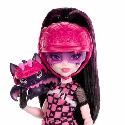 Monster High Draculaura Vamptastic Scooter Doll And Vehicle Playset