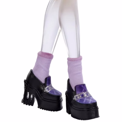 Monster High Self-Scare Secrets Spectra Vondergeist Fashion Doll with Accessories