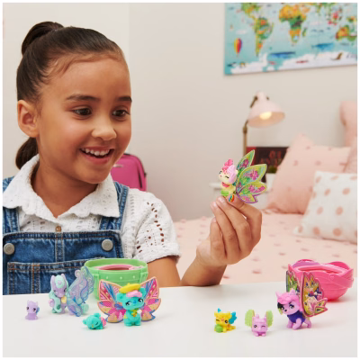 Hatchimals CollEGGtibles Sibling Luv Pack with Blanket