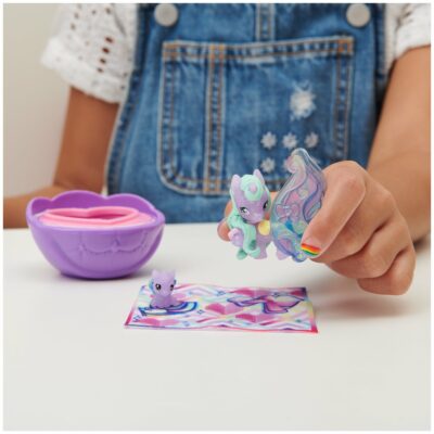 Hatchimals CollEGGtibles Sibling Luv Pack with Blanket